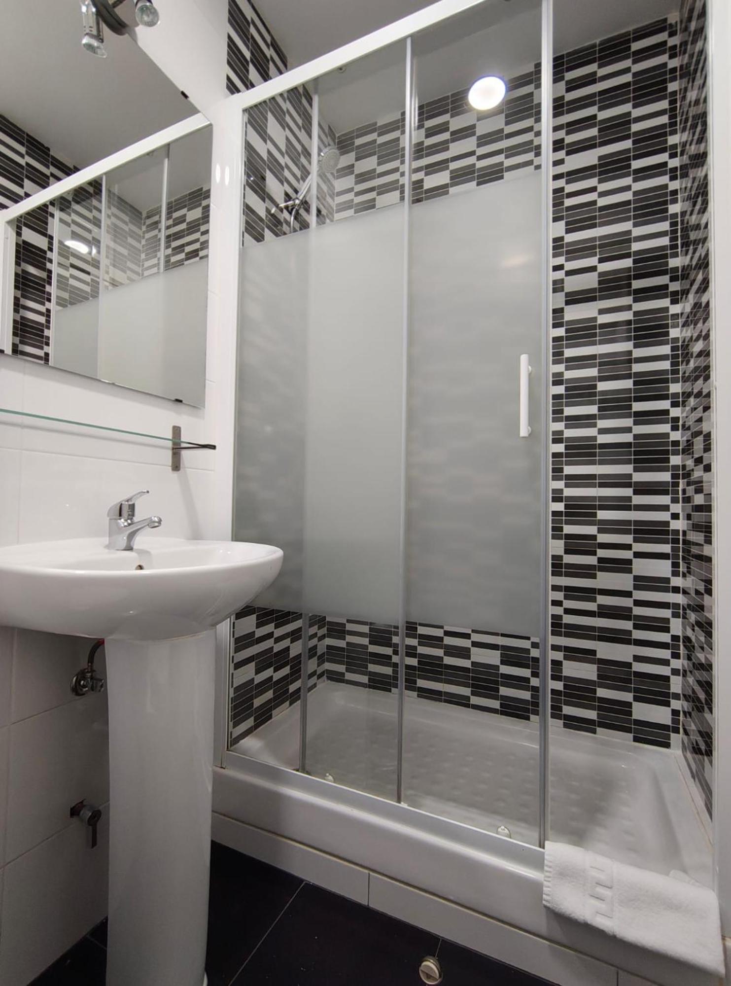 Ch Cruz Madrid Otel Dış mekan fotoğraf